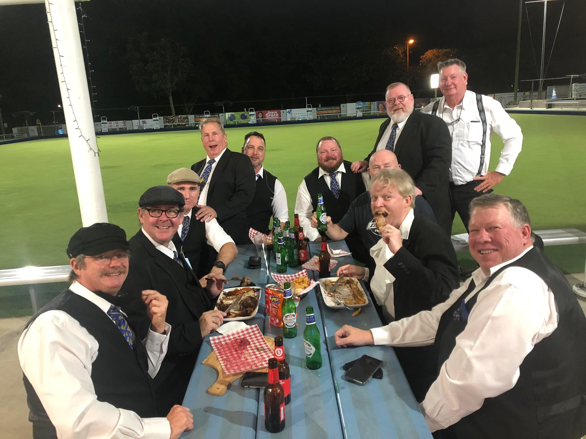 A quick bite before the gig @ The Bug, New Farm Bowls Club 2022