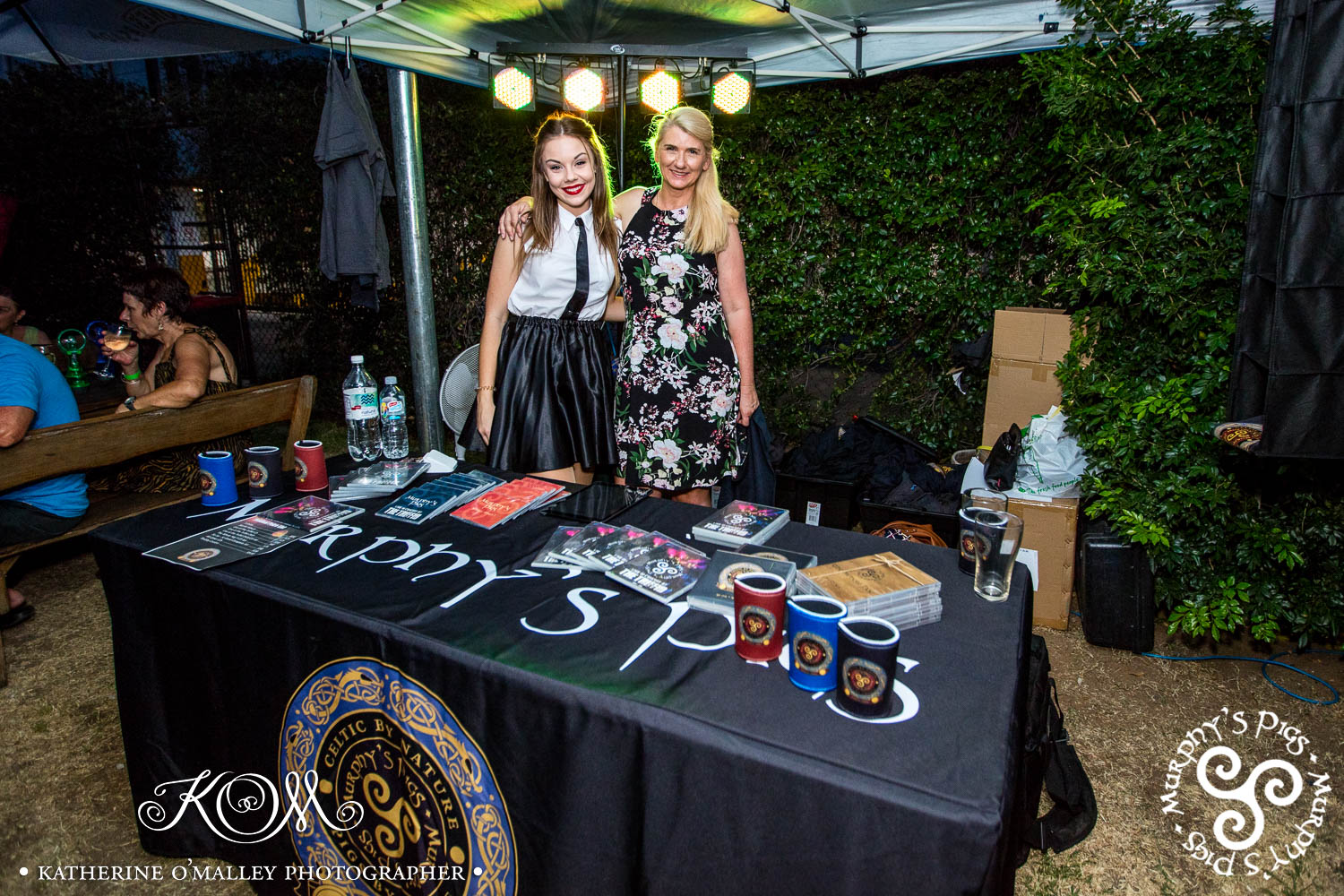 Shea & Chrissy manning the merch tent @ Tamworth Country Music Festival 2019